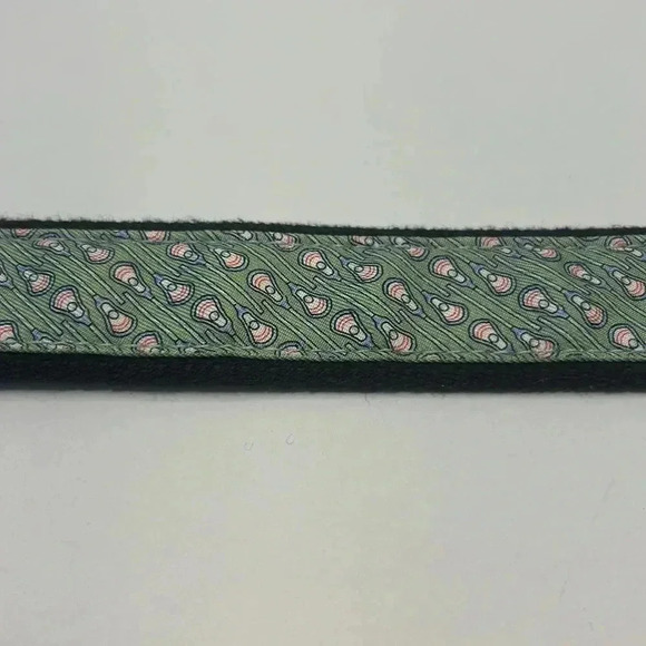 Vineyard Vines belt green w/lacrosse sticks canvas leather solid brass buckle - Picture 5 of 7